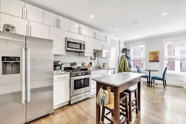 180 Gold St #1, Boston, MA 02127