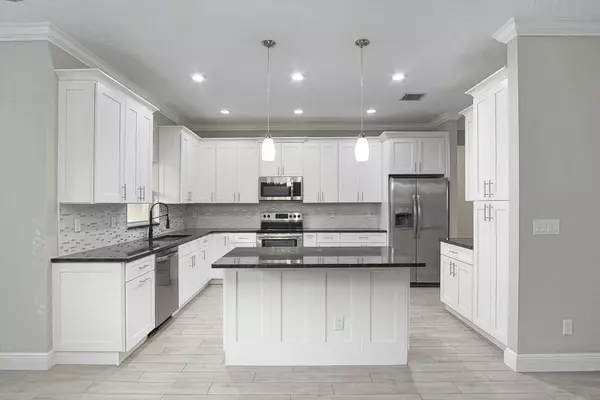 2482 SW Valnera ST, Port Saint Lucie, FL 34953