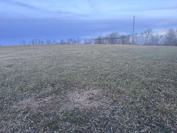 1 Lewis Ward RD, Lancaster, KY 40444