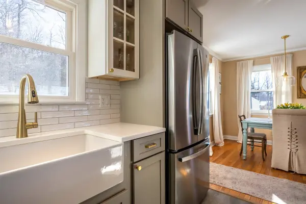 42 Cobb RD, Andover, VT 05143