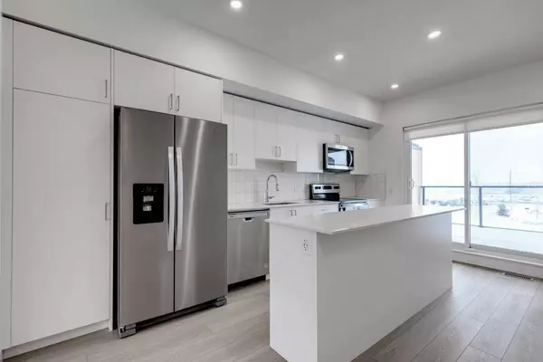 8535 19 AVE SE #104, Calgary, AB T2B 2M4