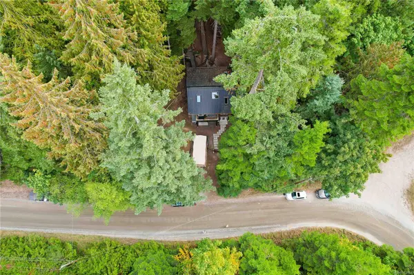 1002 Descanso Valley Dr, Gabriola Island, BC V0R 1X2