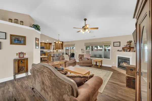 620 W 100 S, Hurricane, UT 84737