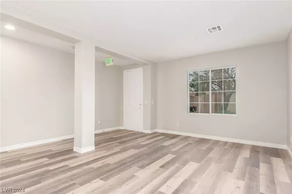 906 Pueblo Hills Avenue, North Las Vegas, NV 89032