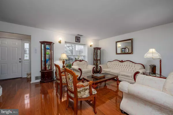 234 CHARING WAY, Mount Laurel, NJ 08054