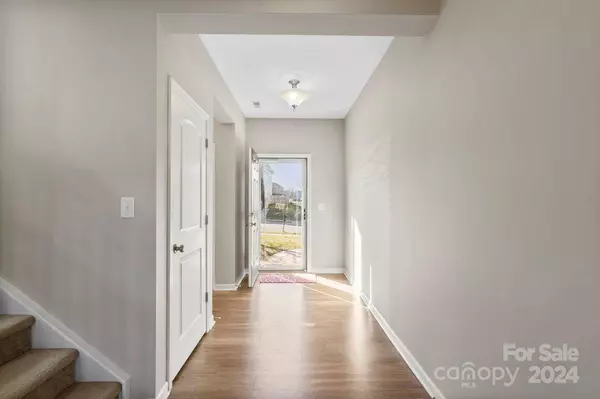 5142 Elementary View DR, Charlotte, NC 28269