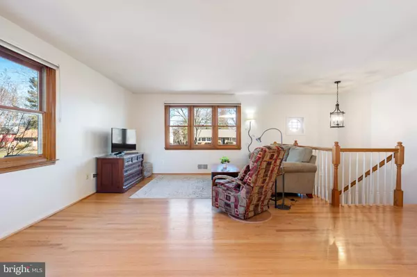 14713 ALGRETUS DRIVE, Centreville, VA 20120