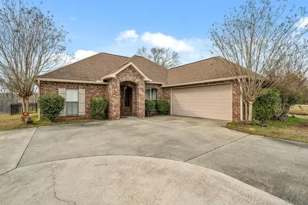 15 Sunline Dr, Petal, MS 39465