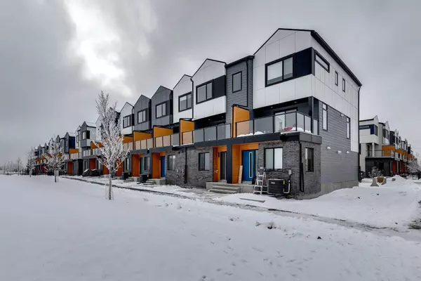 8535 19 AVE SE #104, Calgary, AB T2B 2M4