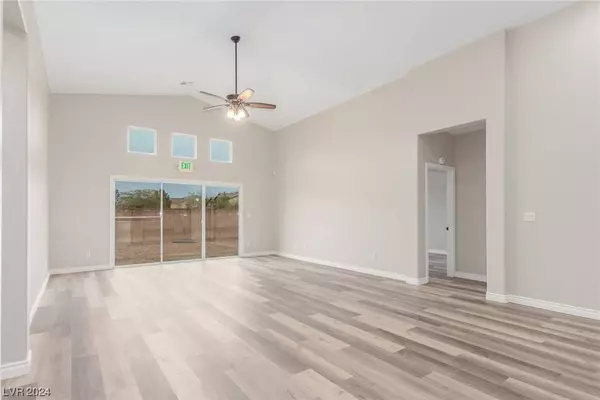 906 Pueblo Hills Avenue, North Las Vegas, NV 89032