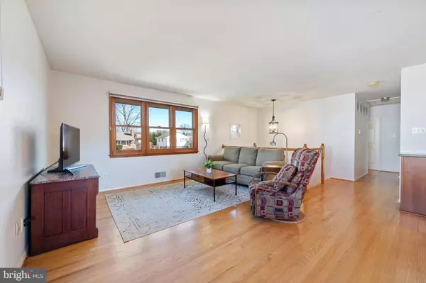 14713 ALGRETUS DRIVE, Centreville, VA 20120