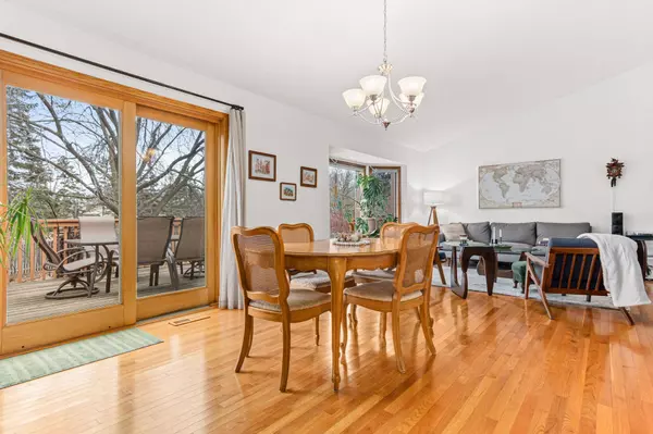 4980 Oakview LN N, Plymouth, MN 55442