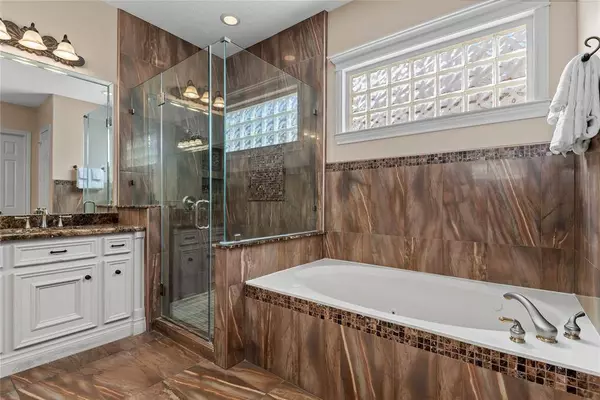 6603 Brightonwood CT, Spring, TX 77379