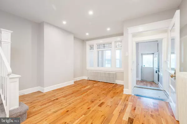 1004 E CHELTEN AVE, Philadelphia, PA 19138