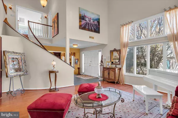 304 SUNSHINE LAKES DR, Voorhees, NJ 08043