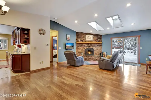 12944 Ridgeview DR, Anchorage, AK 99516