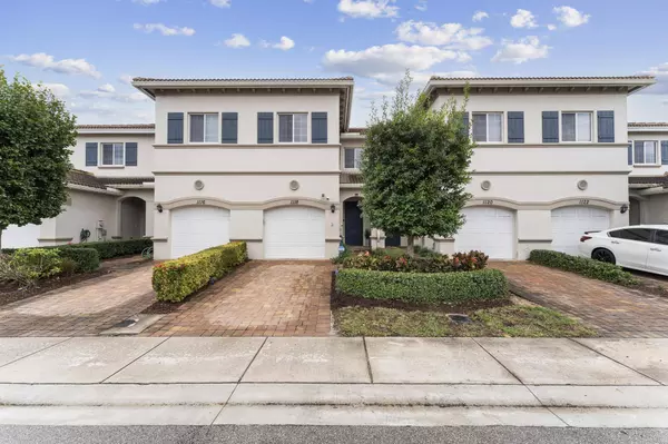 1118 Vermilion DR, Lake Worth Beach, FL 33461