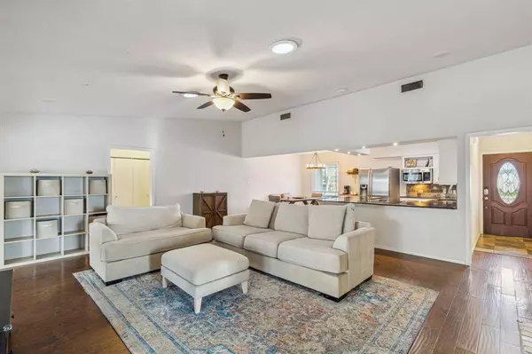 3422 Duckview Court, Arlington, TX 76016