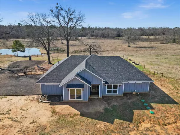 7406 E US Highway 80, Hawkins, TX 75765