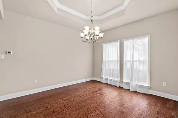 34 N Founders WAY, Hattiesburg, MS 39401