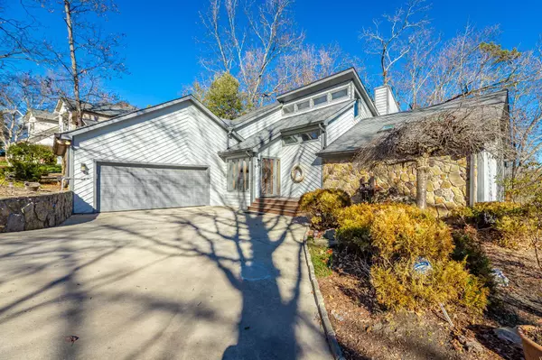 1406 Fore Winds Hill, Ooltewah, TN 37363