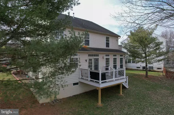 445 RICHWOOD HALL RD, Kearneysville, WV 25430