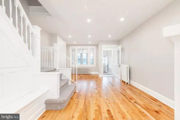 1004 E CHELTEN AVE, Philadelphia, PA 19138