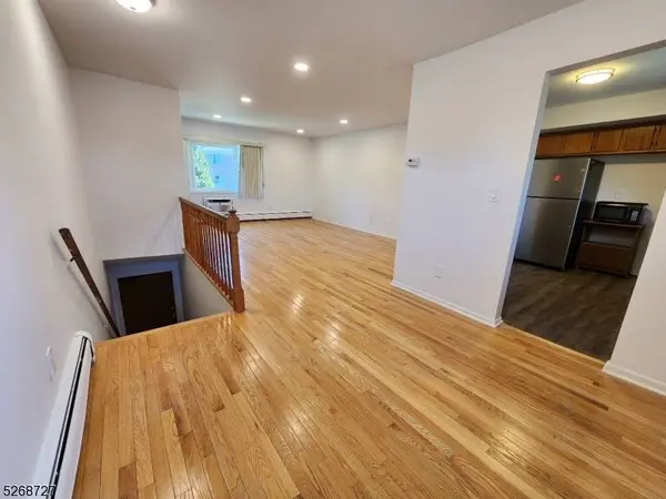 38 Wedgewood #110, Verona Twp., NJ 07044