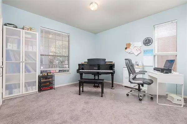 1806 Azalea Drive, Savannah, TX 76227