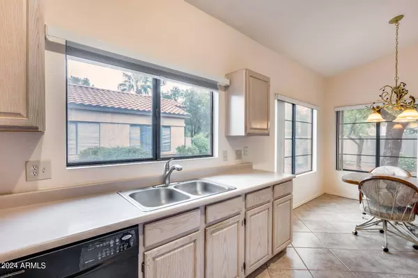 14300 W BELL Road #343, Surprise, AZ 85374