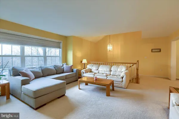 1167 CROSS CREEK DR, Mechanicsburg, PA 17050