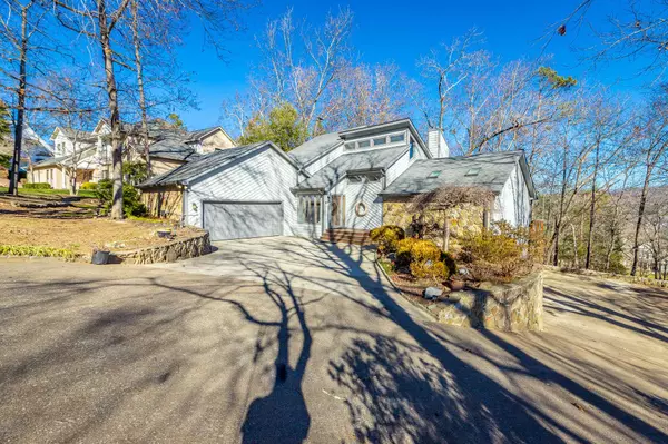 1406 Fore Winds Hill, Ooltewah, TN 37363