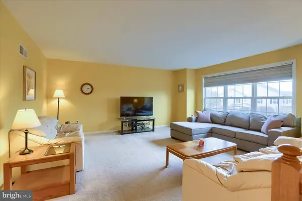 1167 CROSS CREEK DR, Mechanicsburg, PA 17050