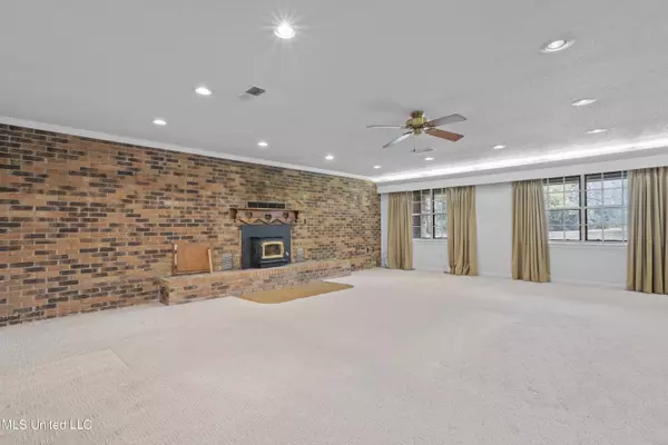 3301 Westerland Drive, Moss Point, MS 39562