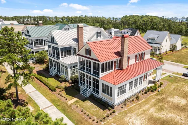 317 E Harborside Road, Oriental, NC 28571