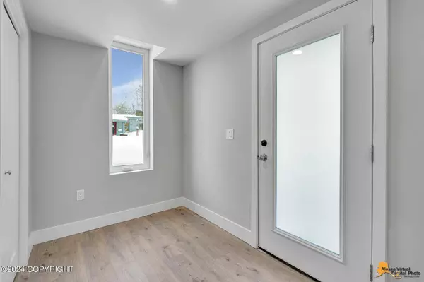 701 Station LN #A1, Anchorage, AK 99501