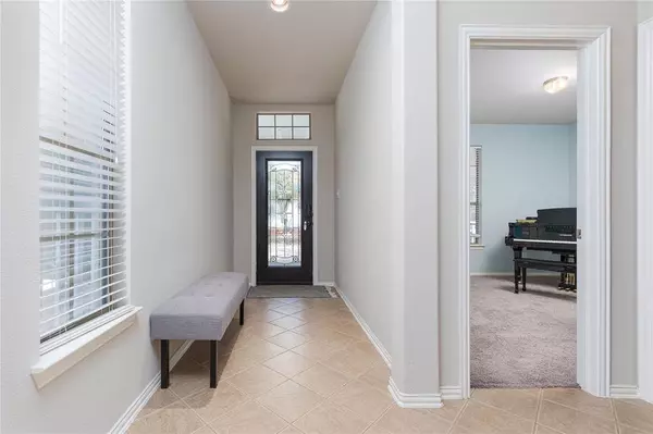 1806 Azalea Drive, Savannah, TX 76227