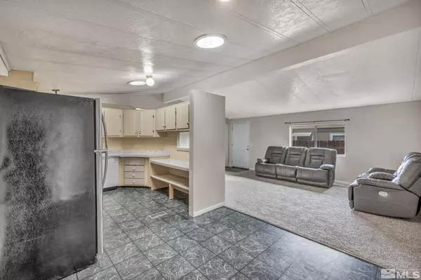 4770 Rampion Way, Reno, NV 89433-8322