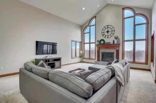 6516 Harvest Moon Court, Waunakee, WI 53597