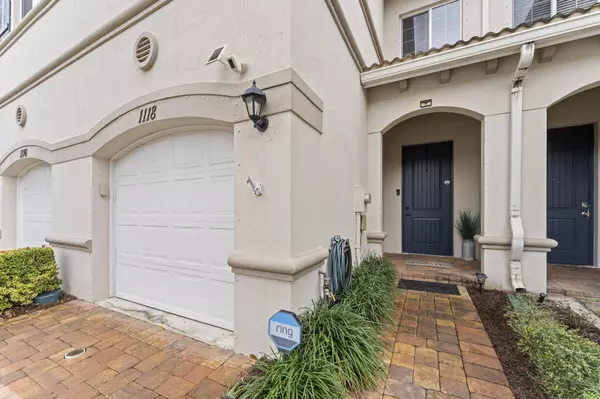 1118 Vermilion DR, Lake Worth Beach, FL 33461