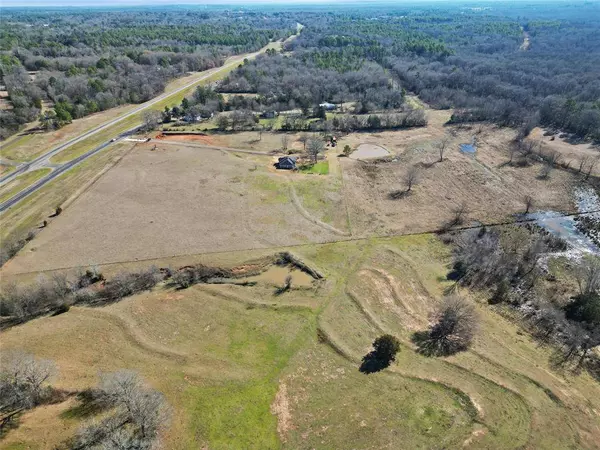 7406 E US Highway 80, Hawkins, TX 75765