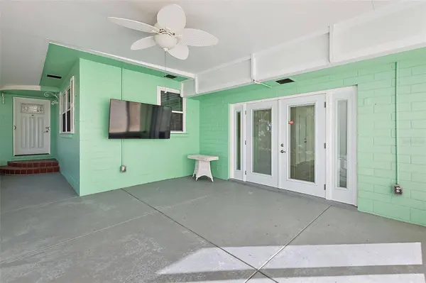 718 S 9TH ST, Leesburg, FL 34748