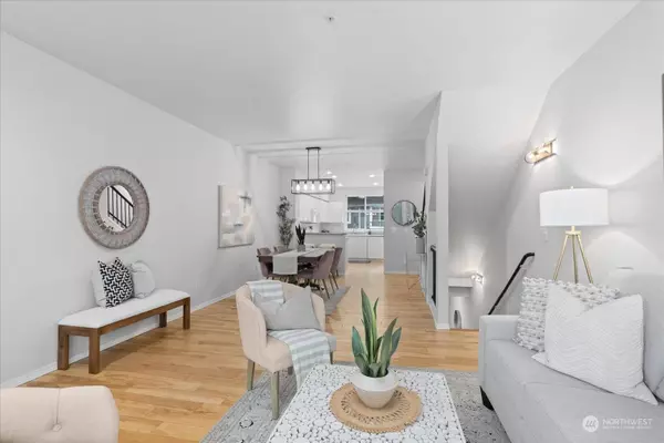 16125 Juanita Woodinville WAY NE #903, Bothell, WA 98011