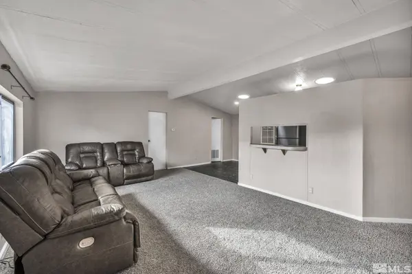 4770 Rampion Way, Reno, NV 89433-8322