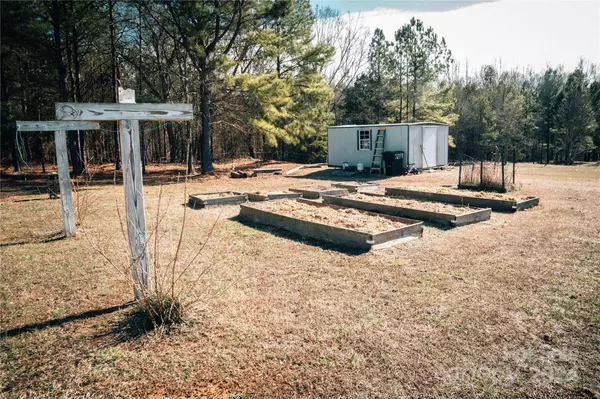 740 Hamrick RD, Shelby, NC 28152