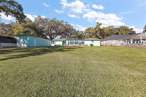 718 S 9TH ST, Leesburg, FL 34748