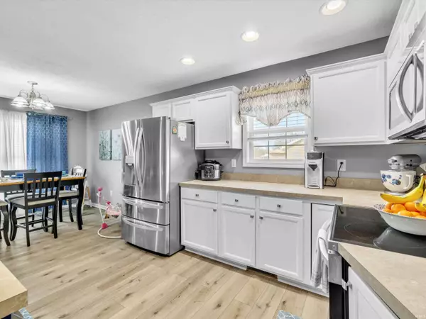 1128 W Cobblefield Drive, Rockport, IN 47635