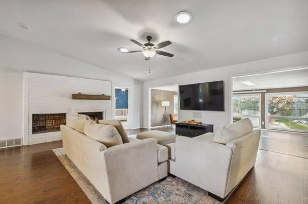 3422 Duckview Court, Arlington, TX 76016