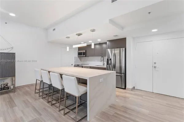 9725 NW 52nd St #101, Doral, FL 33178