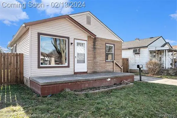 1537 UNIVERSITY Avenue, Lincoln Park, MI 48146